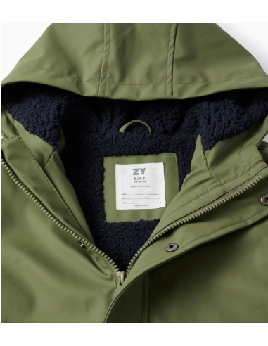 Parka de Goma con Capucha y Forro de Sherpa...